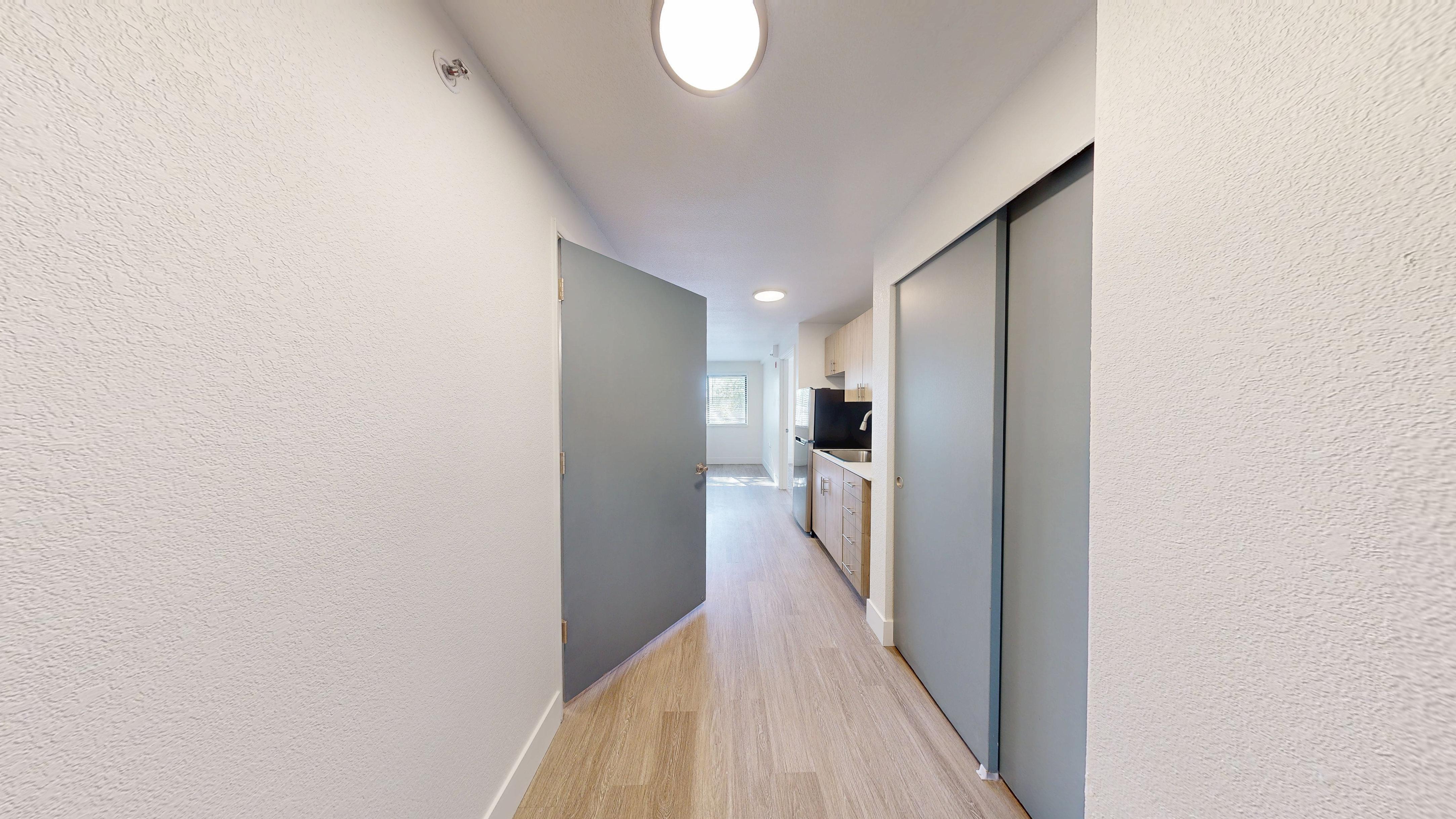Walnut-Park-IL-2-bed-790-sqft-Two-Bedroom-Apartment