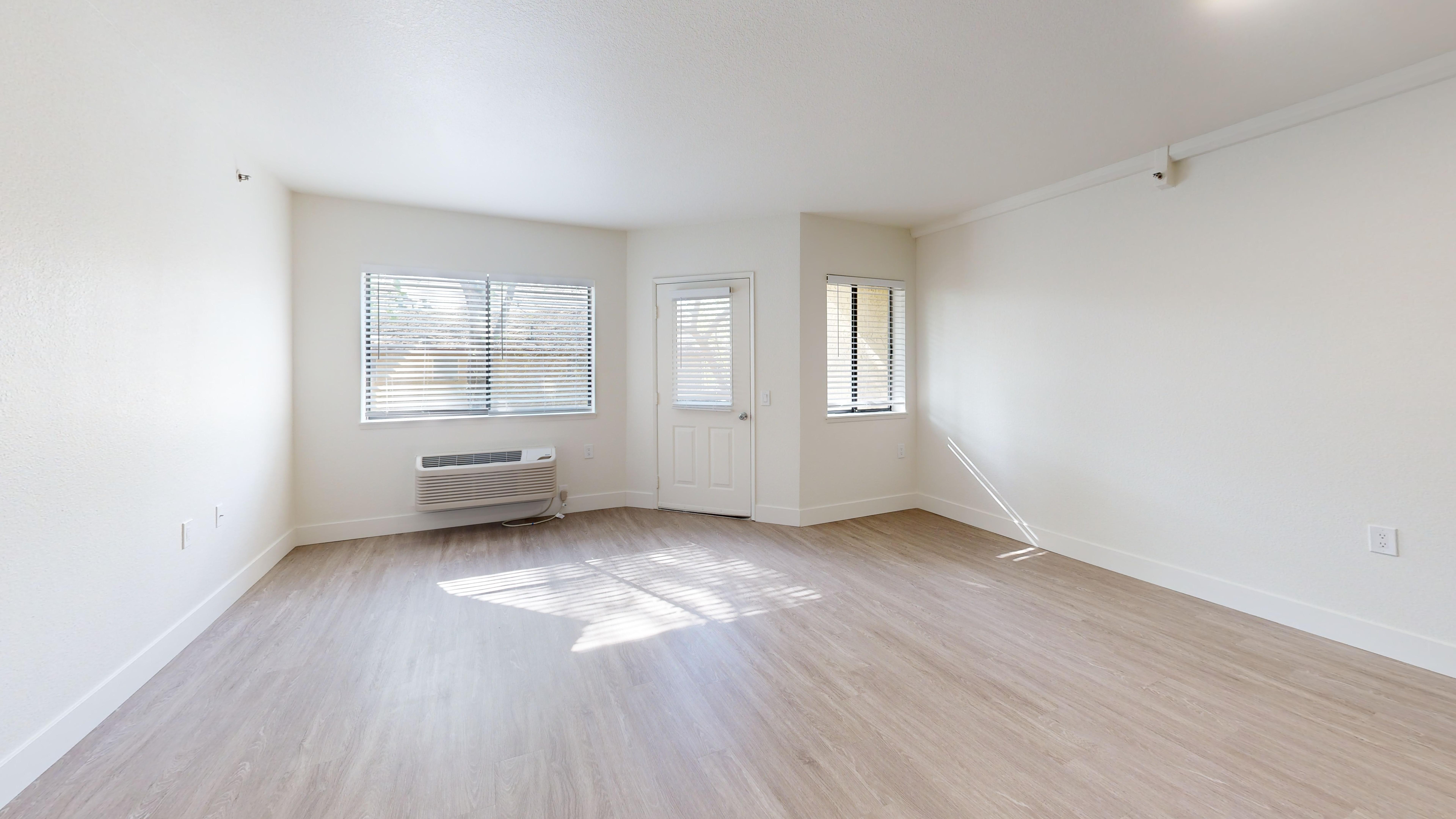 Walnut-Park-IL-Studio-418-sqft-Living-Space